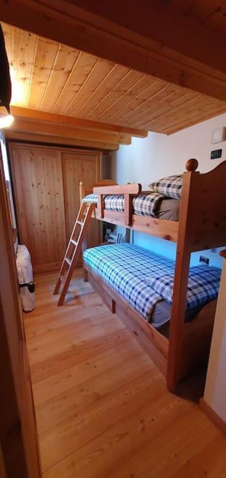 Residenza Sofia - Ponte Di Legno Fraz. Pezzo Villa Екстериор снимка